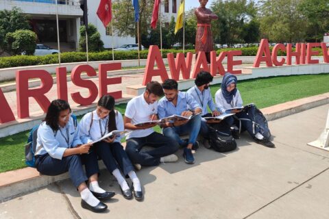 xr:d:DAFgROL1ggc:3,j:2815255344,t:23041612